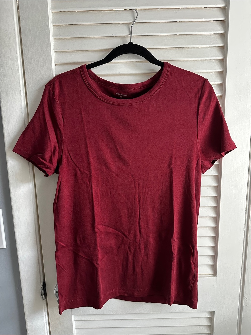 Amazon essentials basics tee XL New! Red burgundy